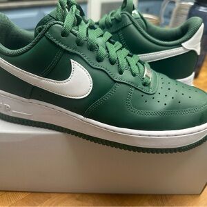 Nike Air Force 1 '07 Fir and White